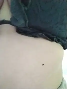 Snapshot of Samantha_curvy1 chatting on December 22, 6:41 pm Samantha curvy1 online show from December 22, 6:41 pm