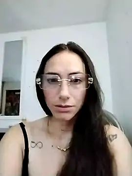 Snapshot of Samantha_curvy1 chatting on November 24, 7:14 pm Samantha curvy1 online show from November 24, 7:14 pm