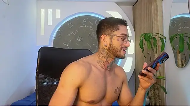 Alanrodgers online show from March 13, 1:49 pm