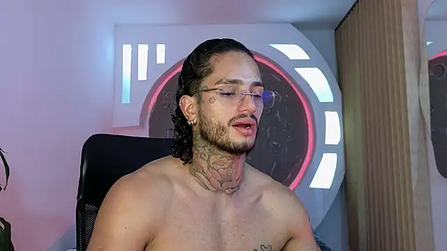 Snapshot of Alanrodgers chatting on November 22, 10:25 am Alanrodgers online show from November 22, 10:25 am