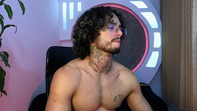 Snapshot of Alanrodgers chatting on December 14, 10:43 am Alanrodgers online show from December 14, 10:43 am