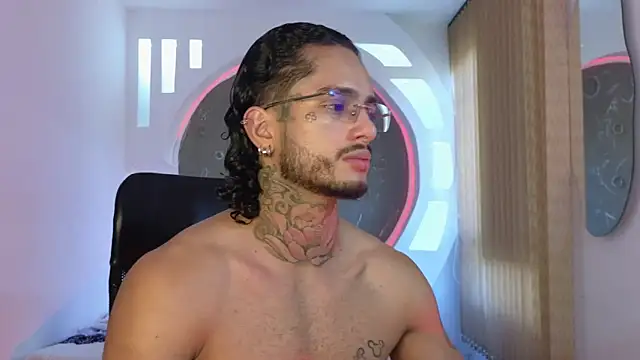 Snapshot of Alanrodgers chatting on December 2, 1:13 pm Alanrodgers online show from December 2, 1:13 pm