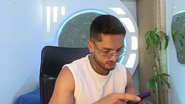 Alanrodgers online show from March 28, 1:12 pm