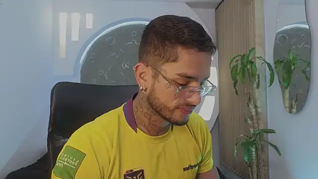 Alanrodgers online show from April 3, 11:49 am