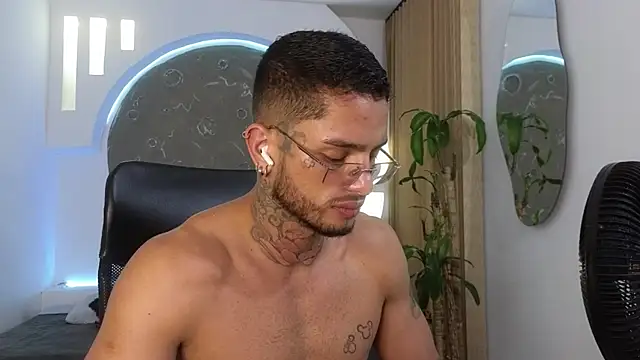 Alanrodgers online show from February 5, 11:06 am