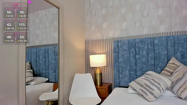 MIss  sammy  online show from December 4, 11:31 am