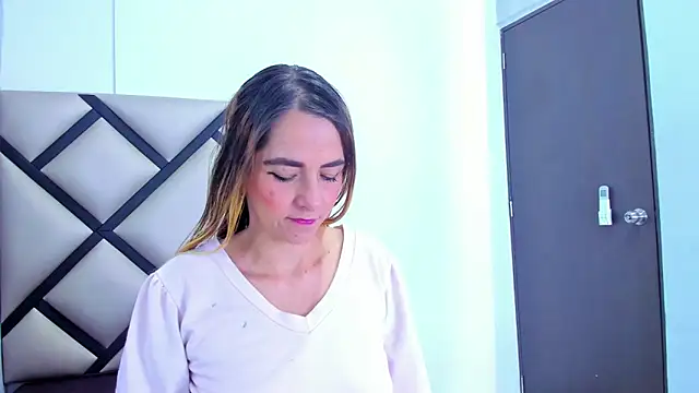 Morgan-82ws online show from April 7, 7:37 pm