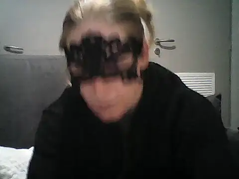 MelleEloa online show from February 15, 10:41 pm