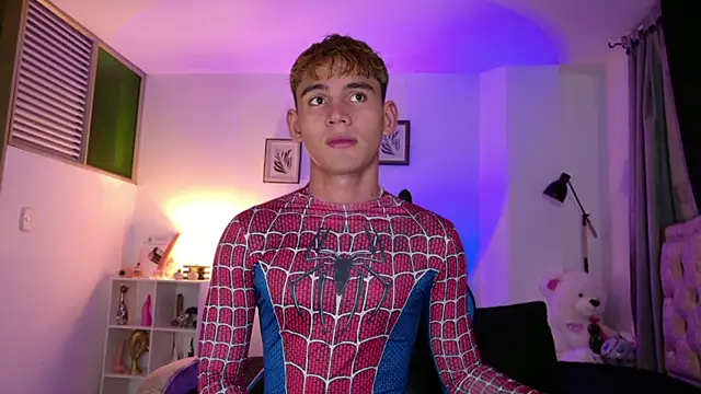 estebanperez 26 online show from February 18, 10:55 am