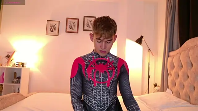 estebanperez 26 online show from February 6, 2:18 am