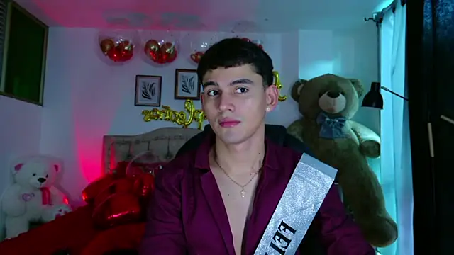 estebanperez 26 online show from April 28, 11:36 am