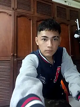 Santiagooo1233 online show from November 16, 2:27 am