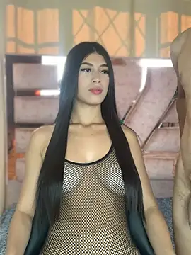 Antonella And Thiago online show from April 22, 1:29 pm