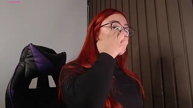 marysofff online show from March 8, 1:11 am