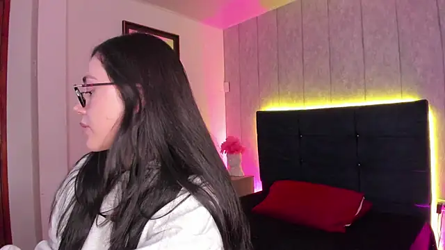 marysofff online show from January 18, 1:03 pm