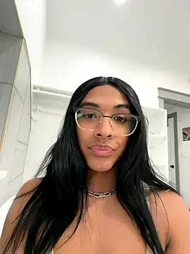 Snapshot of Ashleythelatina chatting on December 1, 6:09 pm Ashleythelatina online show from December 1, 6:09 pm