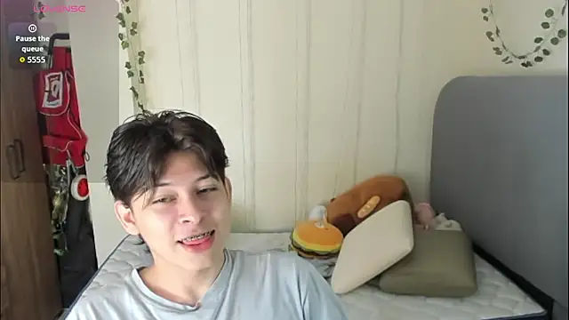 Felix kitty online show from February 20, 6:54 pm