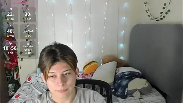 Felix kitty online show from December 17, 7:19 pm