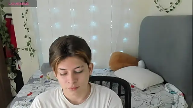 Felix kitty online show from November 29, 7:25 pm