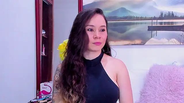 Aurora Real online show from February 16, 7:01 pm