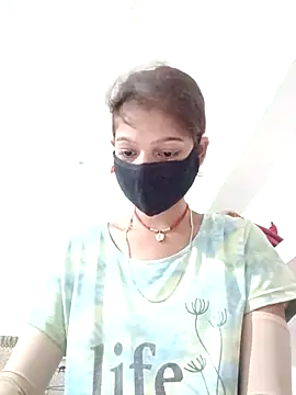 Mohnicute online show from April 22, 6:14 pm