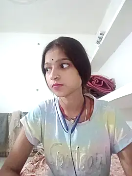 Mohnicute online show from May 6, 7:29 pm