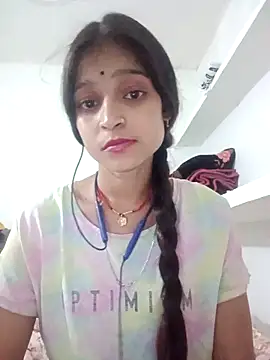 Mohnicute online show from May 9, 6:11 pm