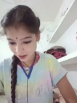 Mohnicute online show from May 31, 6:02 pm