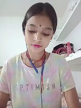 Mohnicute online show from May 19, 1:07 pm