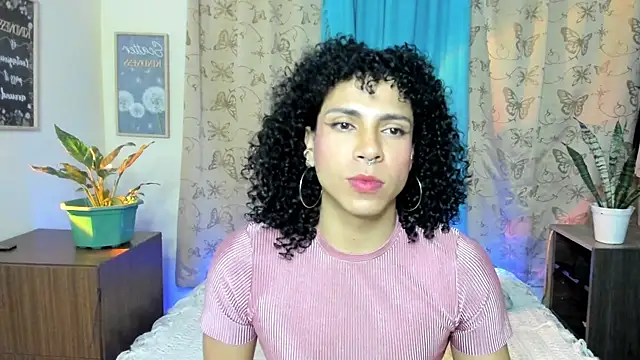 Angel White25 online show from December 17, 5:45 am