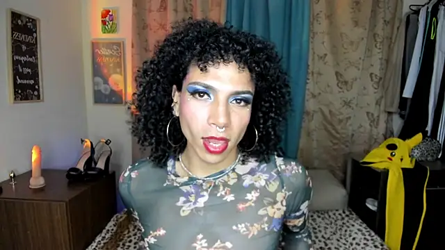 Angel White25 online show from May 20, 1:13 am