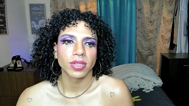 Angel White25 online show from March 6, 6:19 am