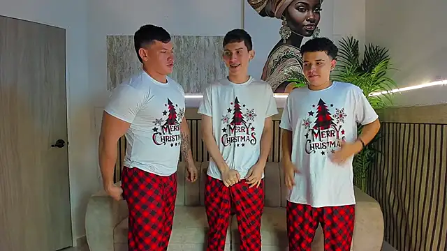 Justingsex1 online show from December 3, 5:19 am