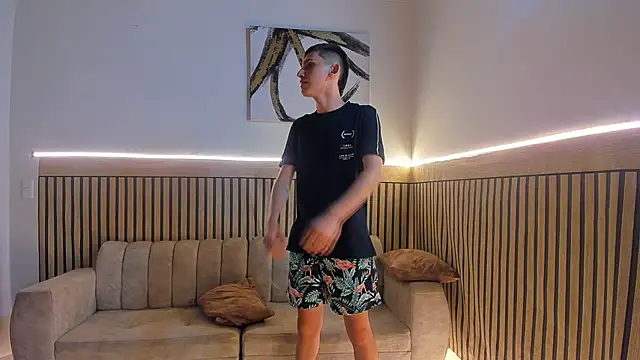 Justingsex1 online show from November 11, 6:08 am