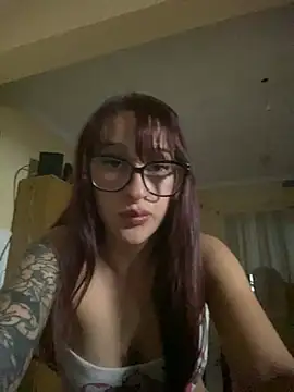 Taurina0105 online show from March 16, 5:04 am