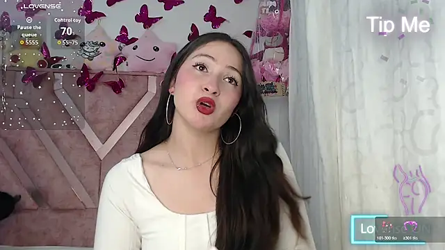 Snapshot of Rosaline-Baker- chatting on November 13, 3:43 am Rosaline-Baker- online show from November 13, 3:43 am