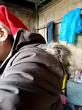 girl-hot2x online show from December 19, 1:53 am