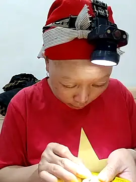 girl-hot2x online show from March 29, 2:19 pm