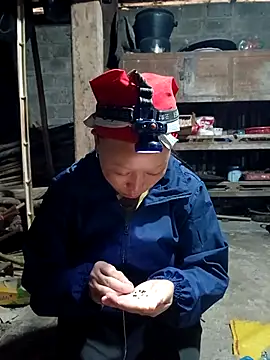 girl-hot2x online show from February 23, 1:18 am