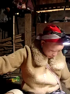 girl-hot2x online show from February 17, 1:25 am