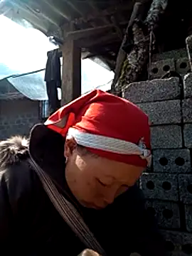 girl-hot2x online show from December 1, 3:40 am