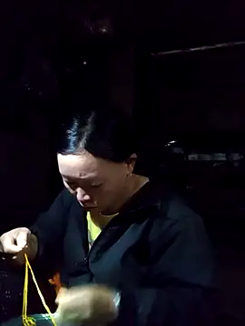 girl-hot2x online show from November 13, 12:36 am