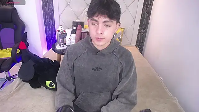 Samu FoXXX online show from November 17, 8:02 pm