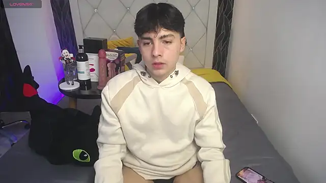 Samu FoXXX online show from November 13, 8:13 pm