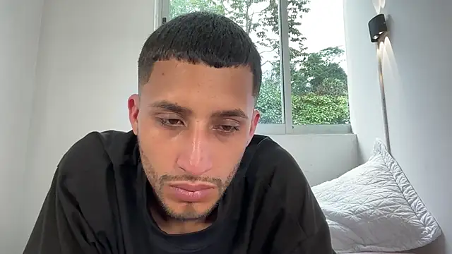 MrandMrsRivas online show from December 21, 1:24 pm