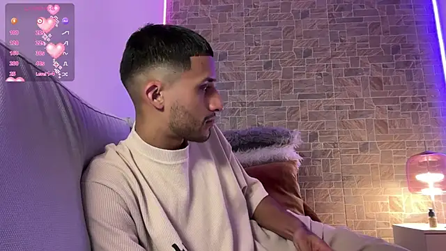 MrandMrsRivas online show from December 19, 6:54 pm