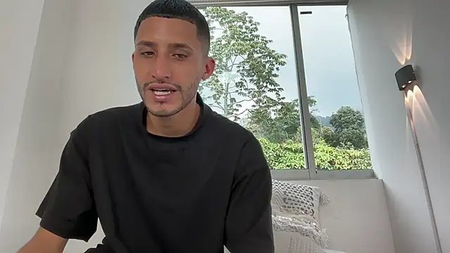 MrandMrsRivas online show from December 22, 6:41 pm