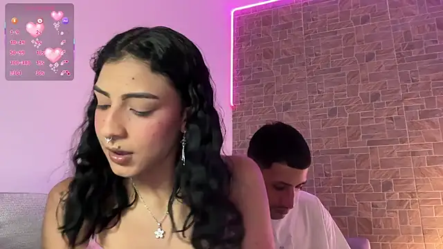 MrandMrsRivas online show from December 14, 10:37 pm