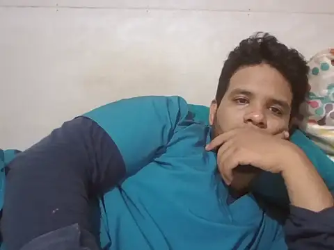 josecamsex27 online show from April 10, 1:01 am