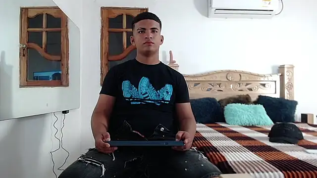 mathews    online show from November 28, 6:13 am